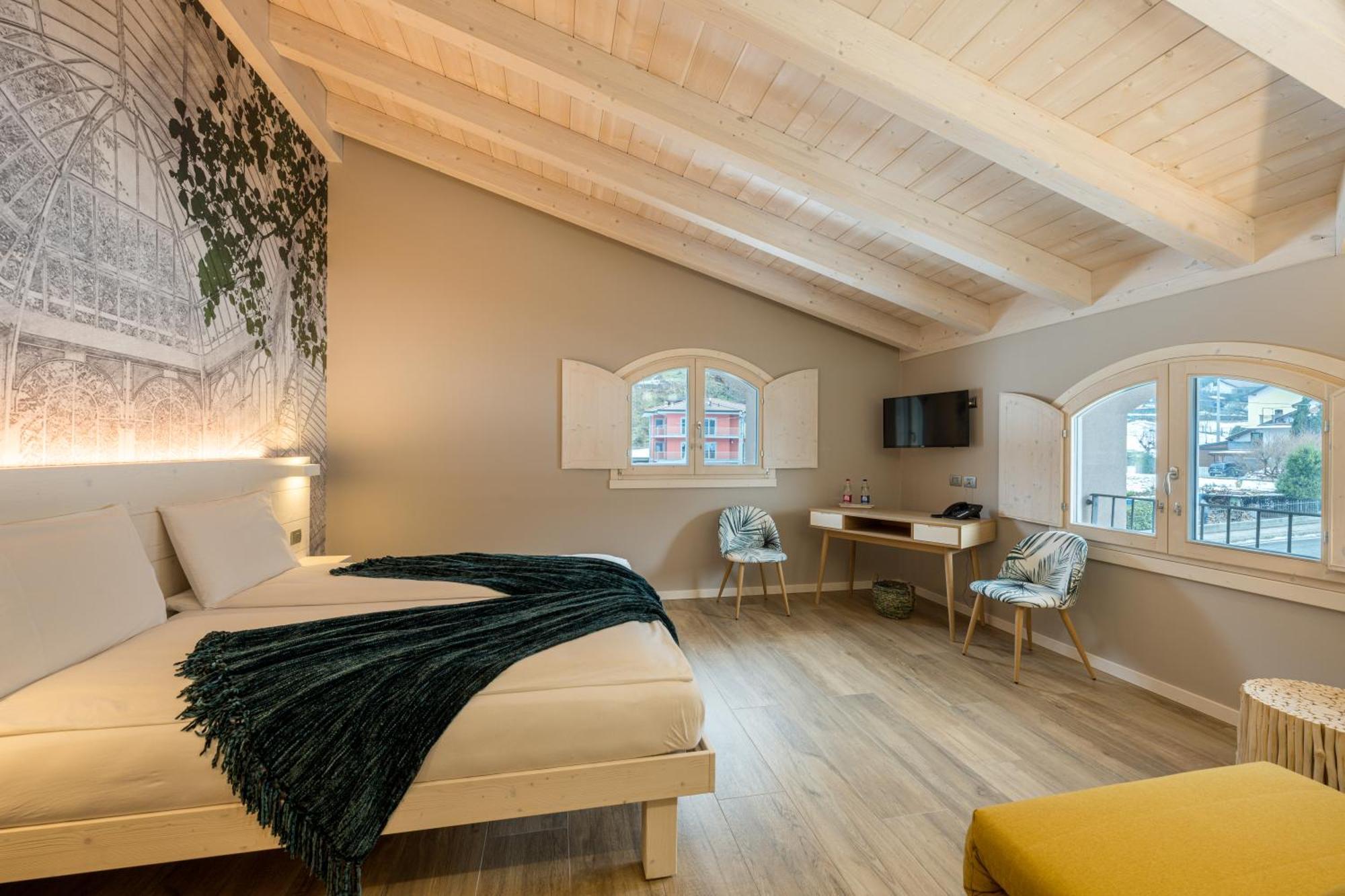 Bianco Hotel Primaluna Екстериор снимка