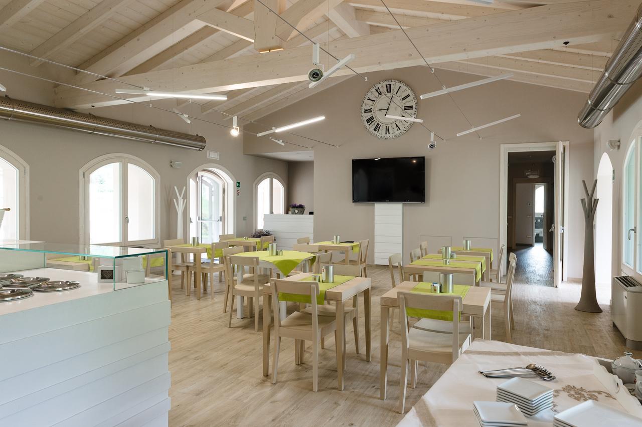 Bianco Hotel Primaluna Екстериор снимка