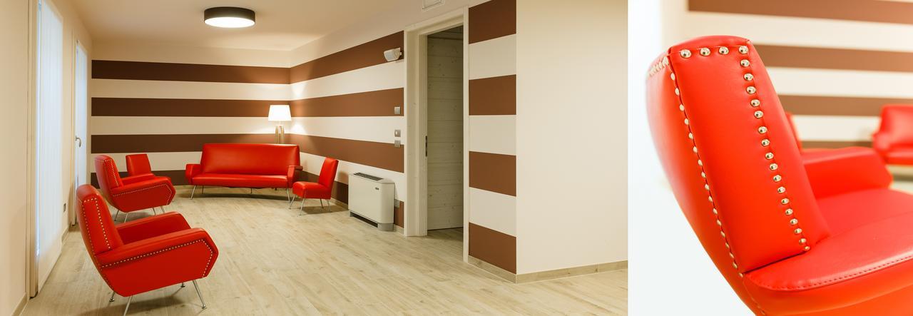 Bianco Hotel Primaluna Екстериор снимка